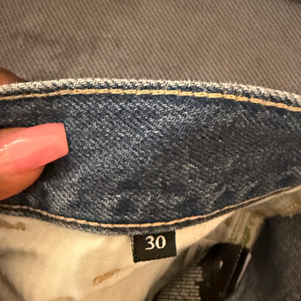 7 for all Mankind The Ruby Cutoff Shorts size 30 EUC! - Picture 4 of 13